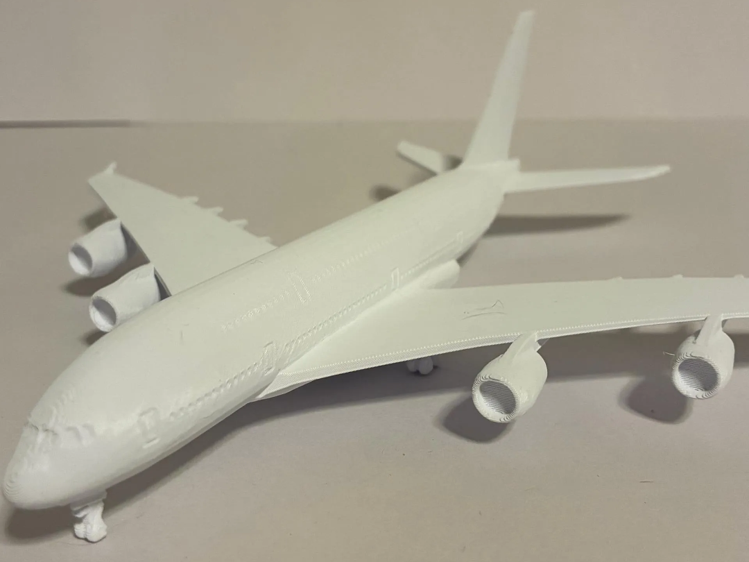 1:400 scale Airbus A380 - 1