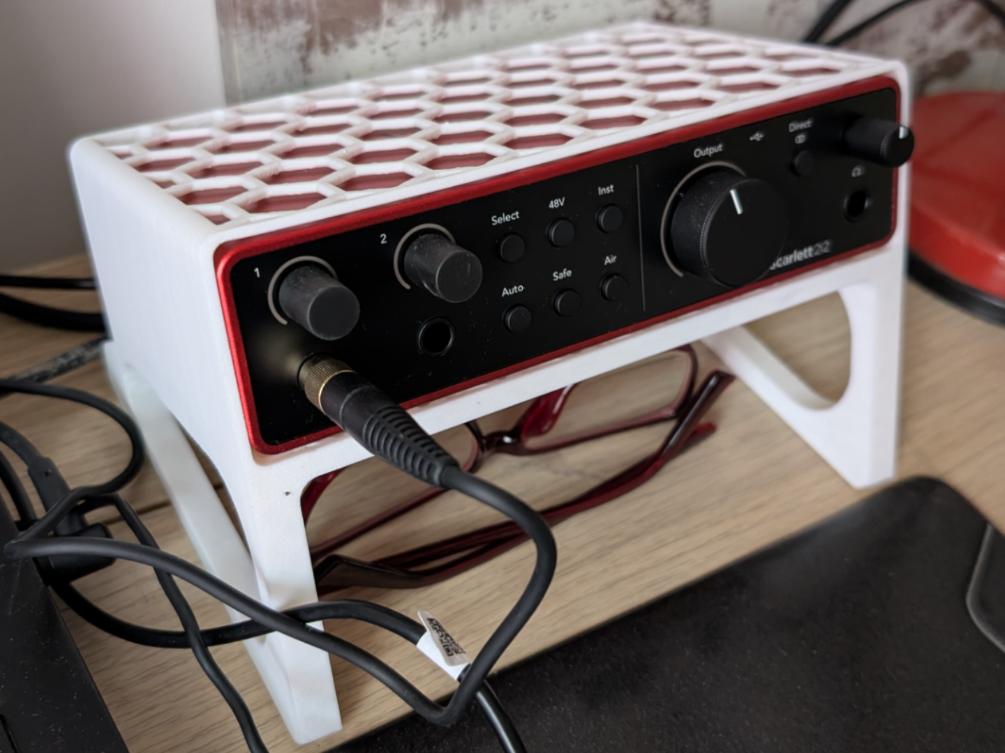 Support Focusrite Scarlett 2i2 (Alvéolé)