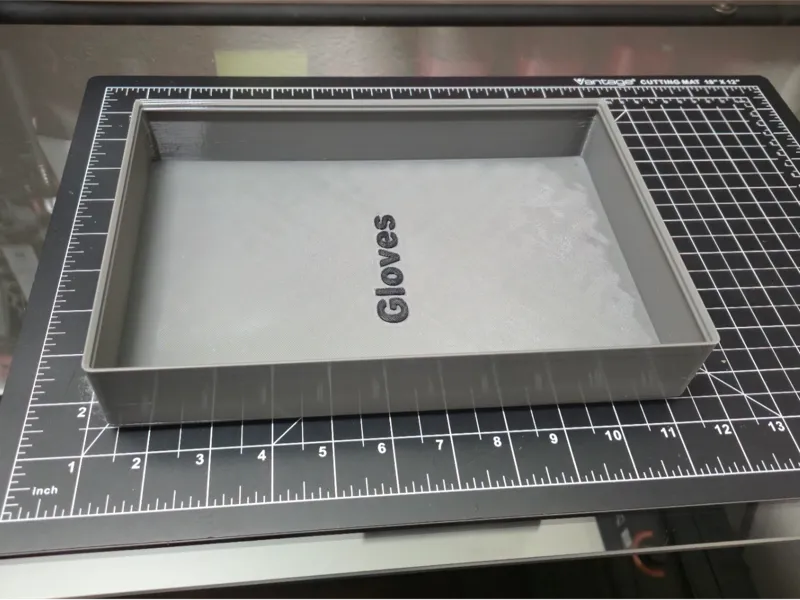 Gridfinity 4x6 - Gloves Holder with Embedded Label