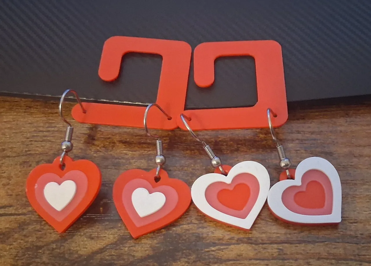 Layered Heart Earrings – Flat Print view 2
