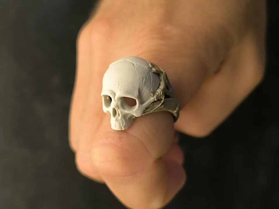 Skull Ring view 4