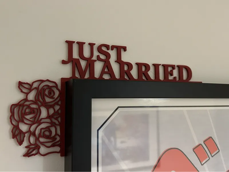 Just Married Roses - Door Corner