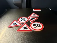 Panneaux de signalisation miniatures avec plots — photo 5