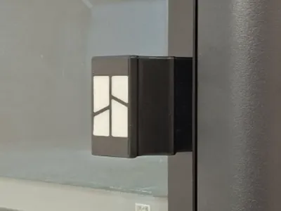 P1S door handle / knob with logo