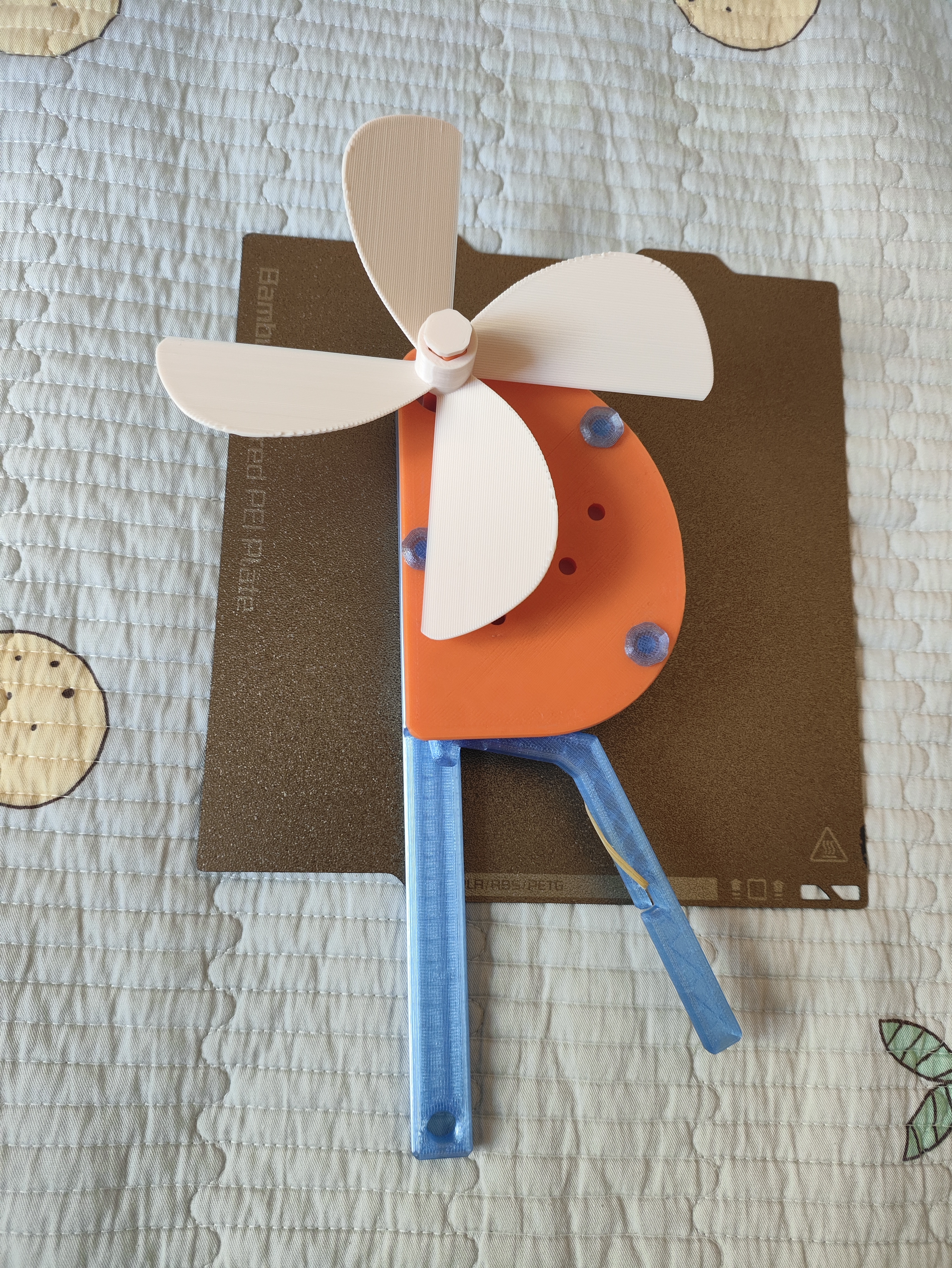 Miniatura 2 do modelo 3D 大号手压风扇