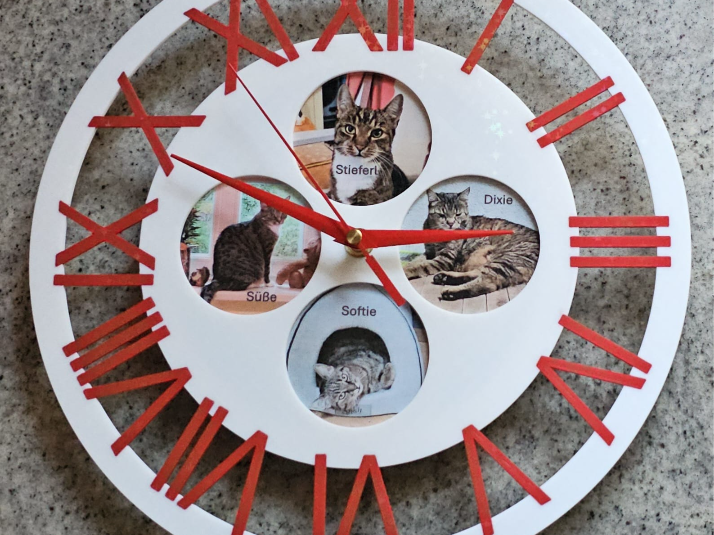 Foto-Uhr mit römischen Ziffern
