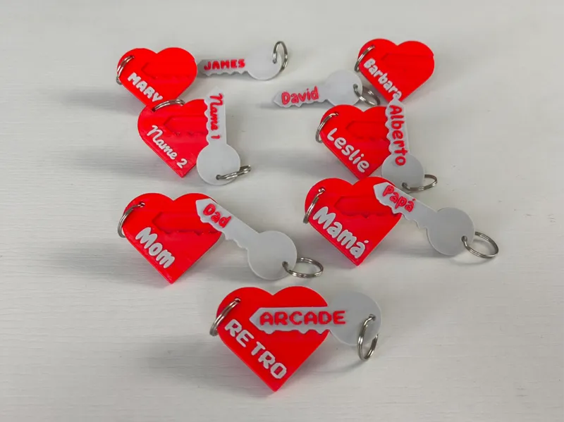 Llaveros con nombre personalizado corazón + llave