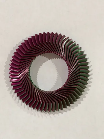 Objeto manipulable: Squishy Loopz - UFO — vista de referencia 3