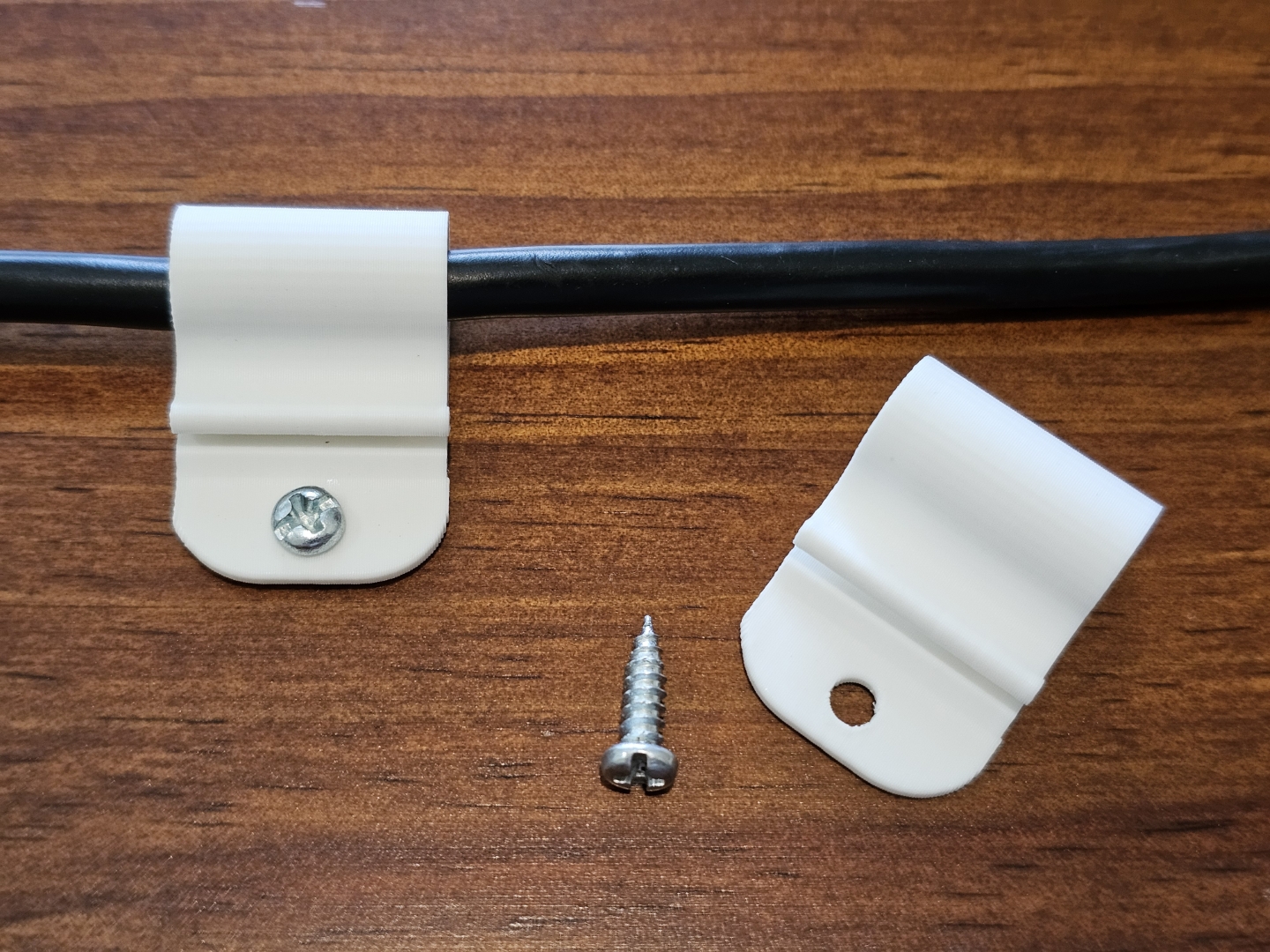 Miniatura 2 do modelo 3D Power Cable Clip