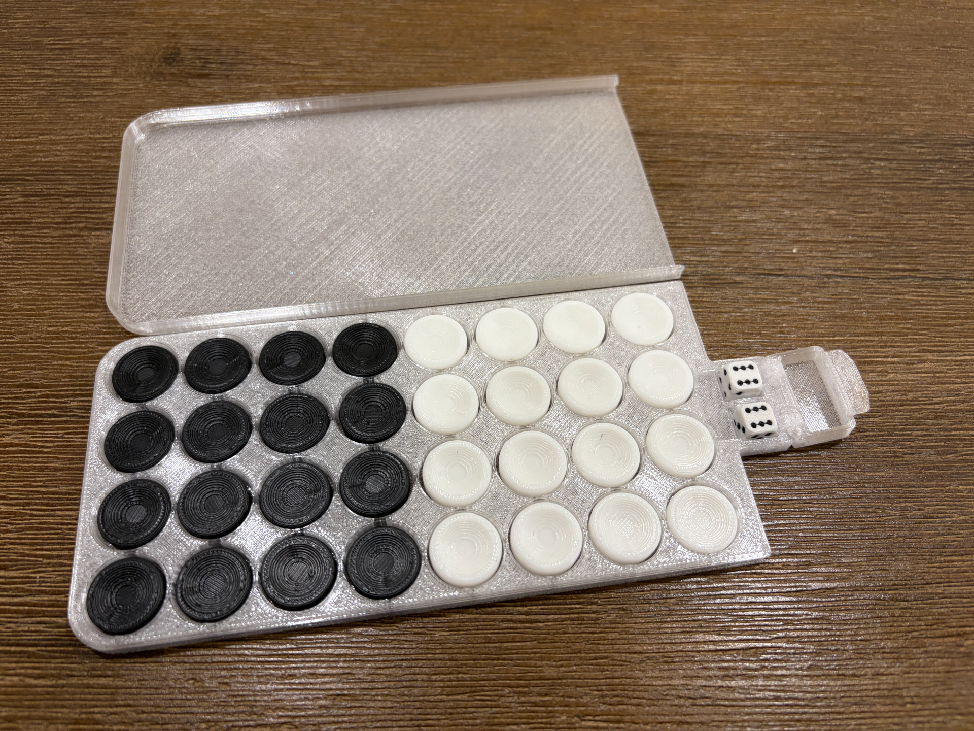 Backgammon Checkers and 8mm Dice with Travel Case