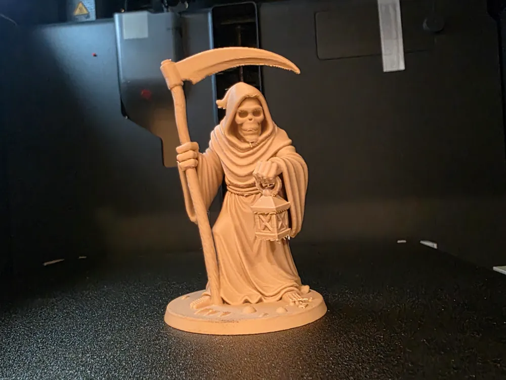 Grim Reaper with Lantern – Halloween Figurine - Free 3D Print Model ...