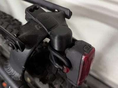 Tailfin alloy rack tail light adapter