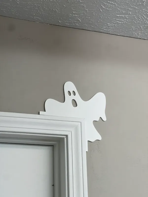Fantôme d'angle pour porte