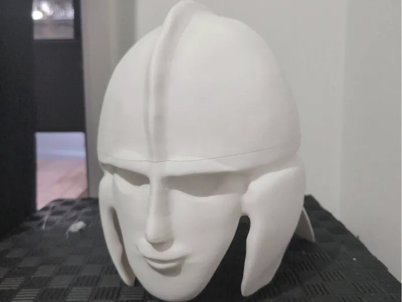 sutton-hoo-helmet