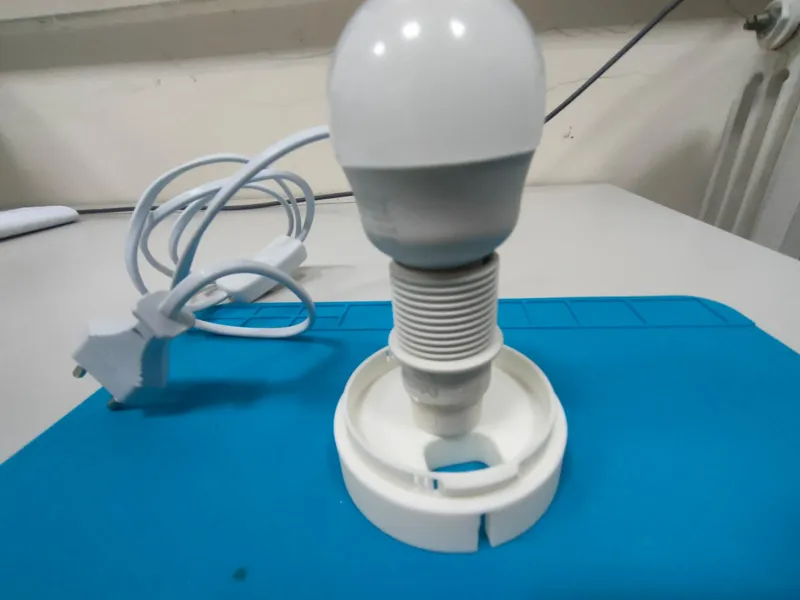 Base (LED Lamp 001) modified for E14 bulb