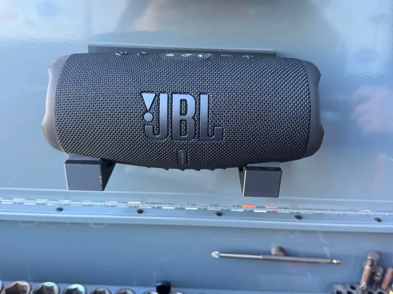 JBL Charge 5 Magnetic Holder 