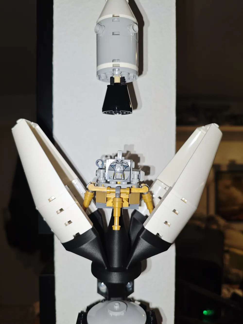 L€GO Ideas 92176 Saturn V Wall Holder - Free 3D Print Model - MakerWorld