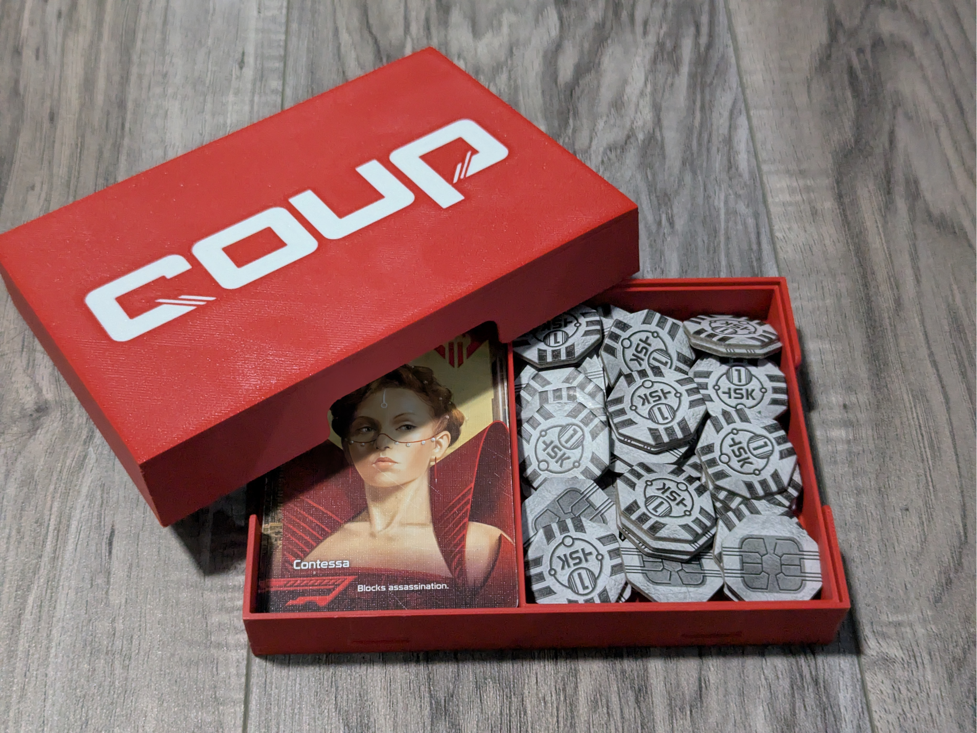 Coup card game box