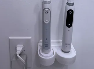 Oral B Toothbrush - IO & Regular - Wall Mount 