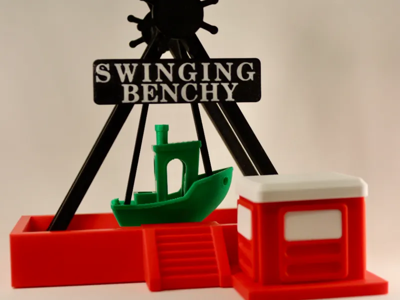 Swinging Benchy / Barco pirata de la feria