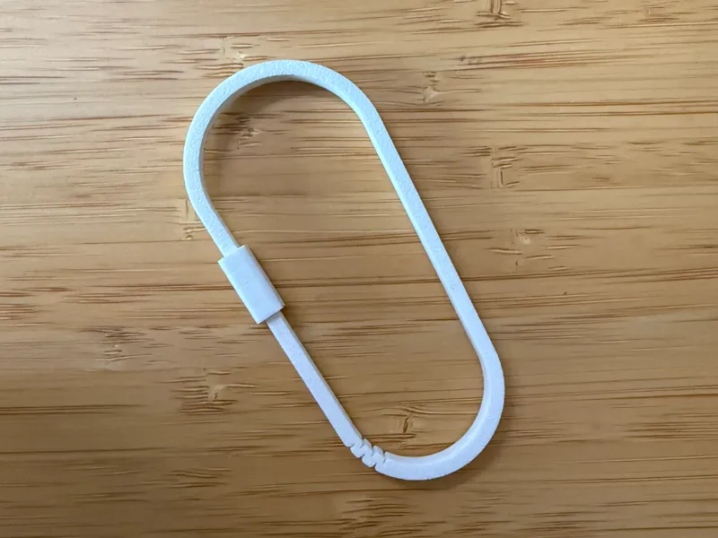 Simple carabiner