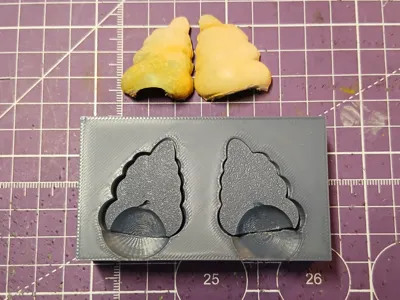 snail shell leather mould