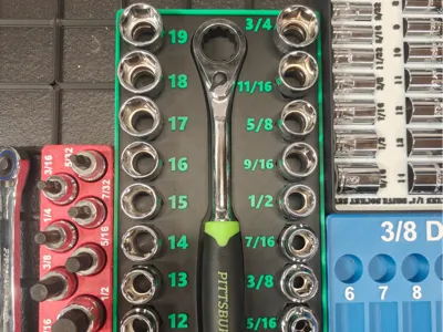 Gridfinity Pittsburgh pass-through socket holder
