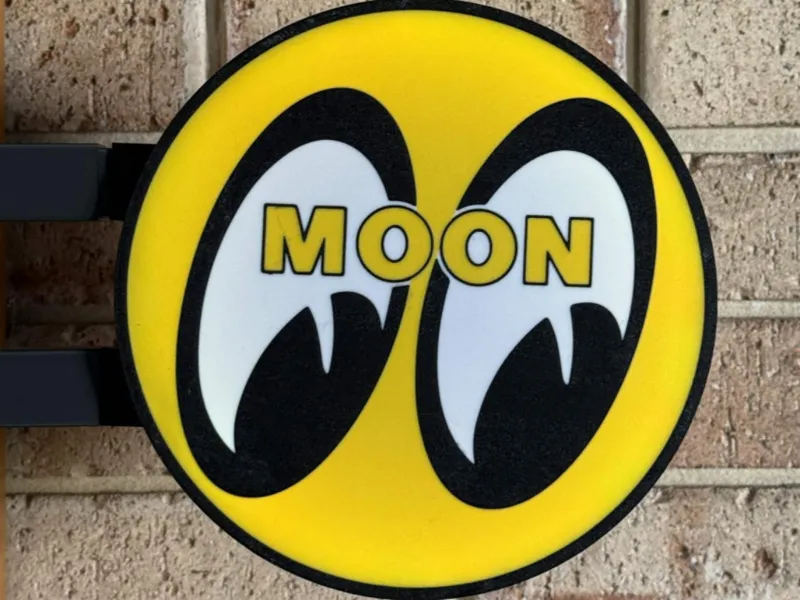 Mooneyes - 2 Sided Lightbox Wall Mount Sign
