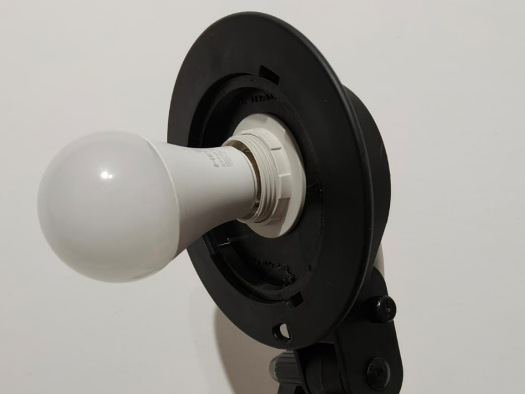 Godox Bowens mount adapter for E27 light bulb