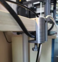 Clip de gestion des câbles pour bureau — photo 1