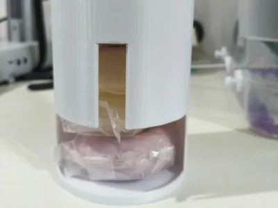 Round soap holder