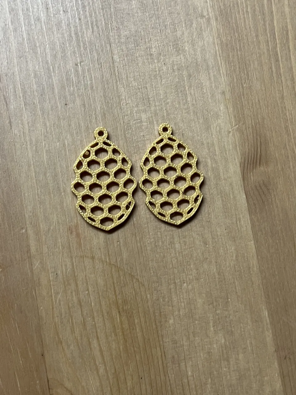 earrings view 2