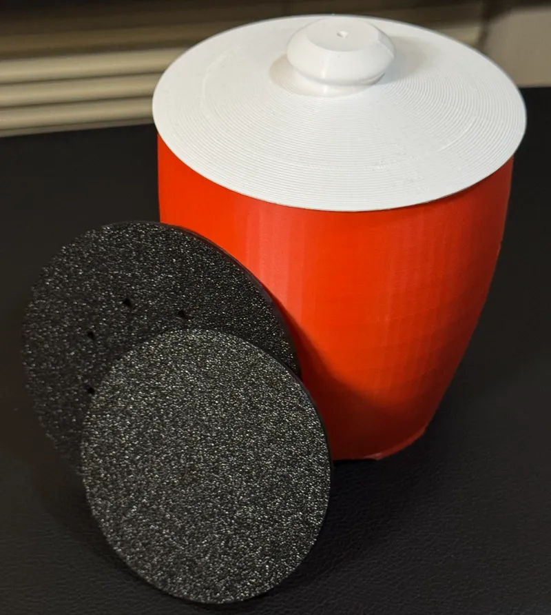 Jar with Switchable Bottom Plates