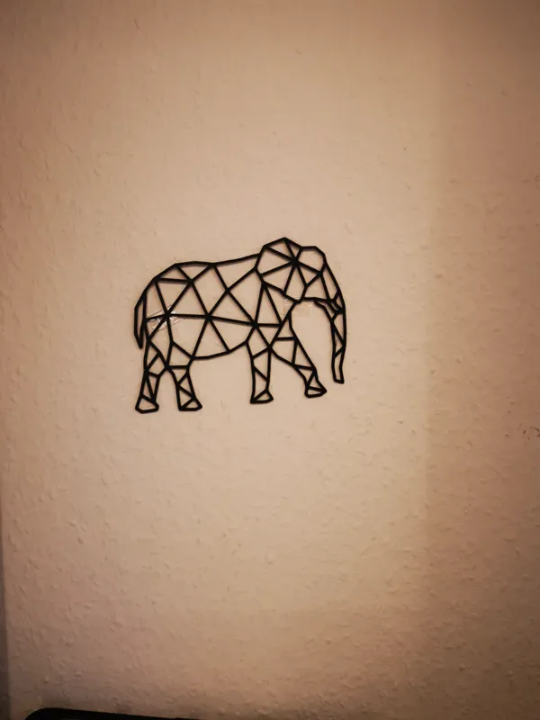 Éléphant origami low poly — déco murale