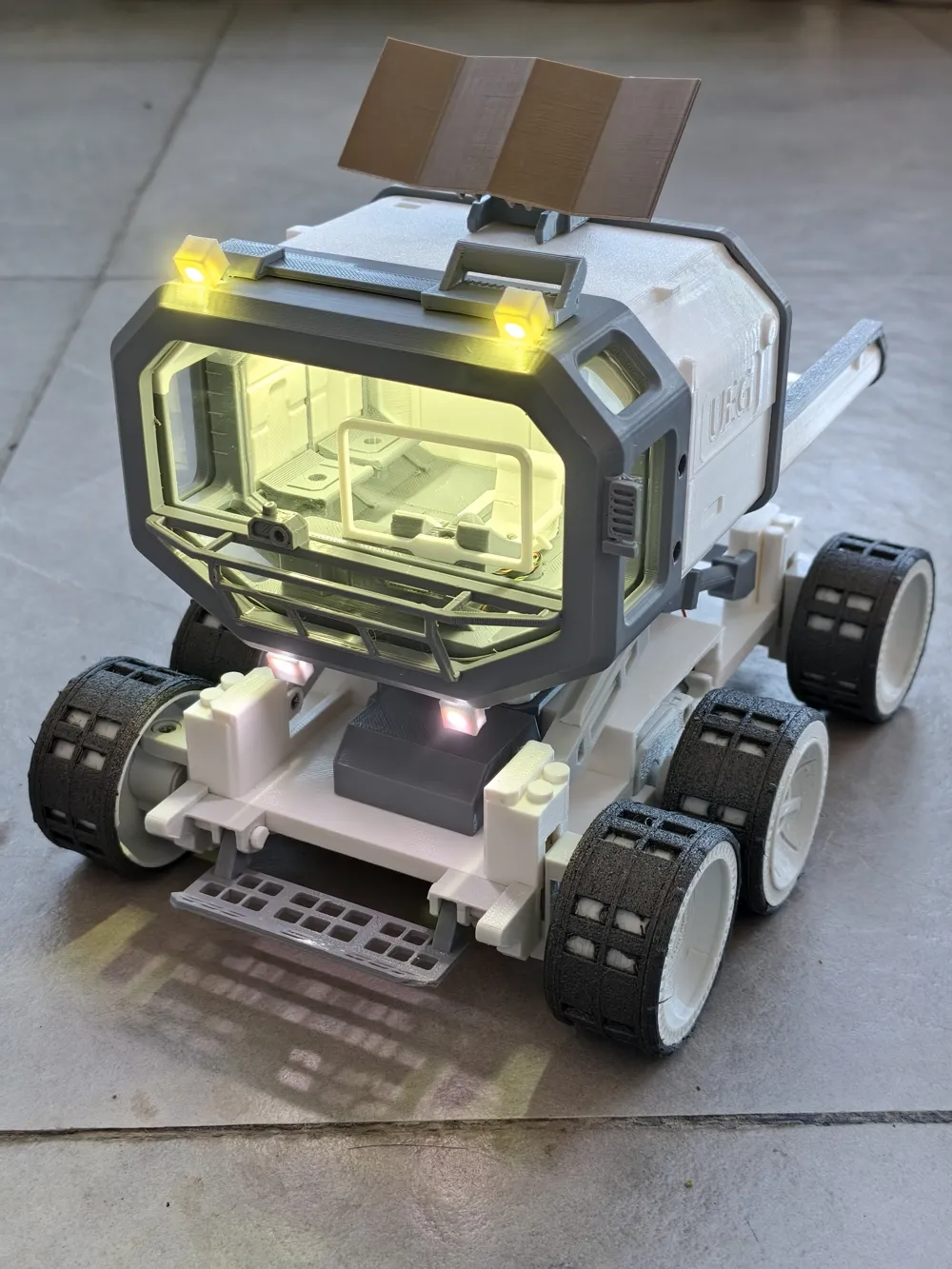 lire au lit : 2018, image size:1000x1333