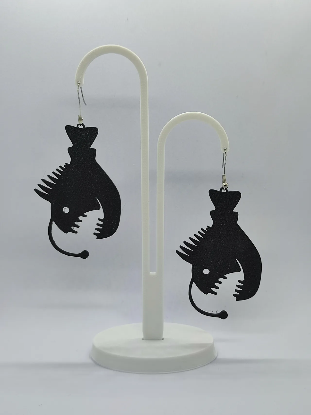 Pendientes pez diablo negro Melanocetus johnsonii view 2