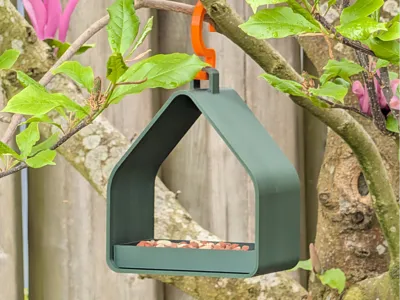 Design Birdhouse with Removable Tray