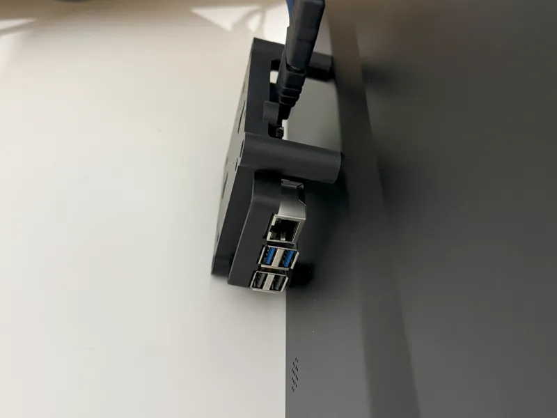 Raspberry Pi VESA 75x75 Remix