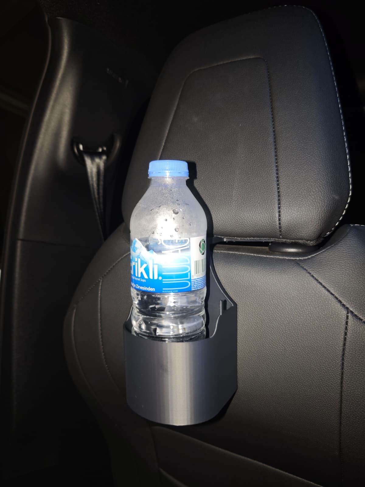 Miniatura 2 do modelo 3D Auto Kopfstuetzen Organizer mit Becherhalter