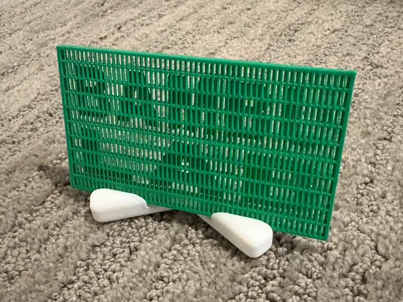 Stand for Grating Illusion