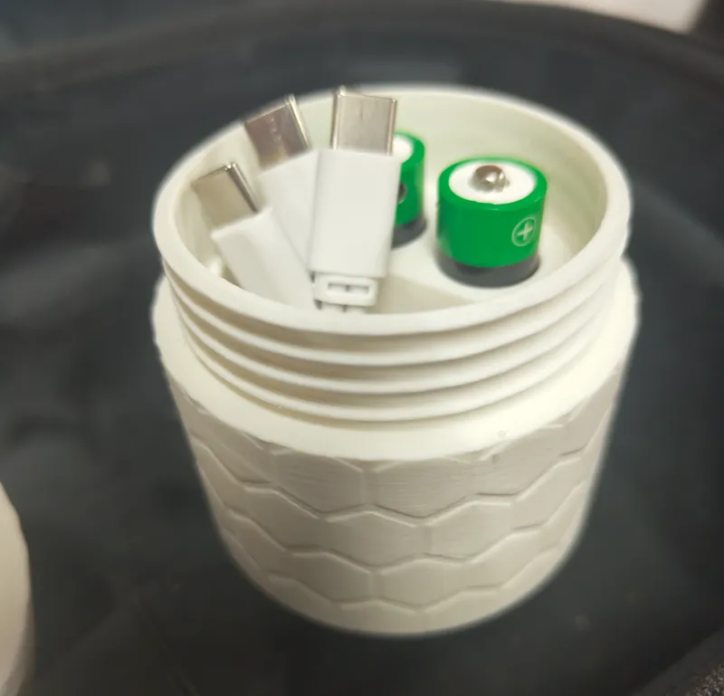Rechargeable AA Battery Kit Case