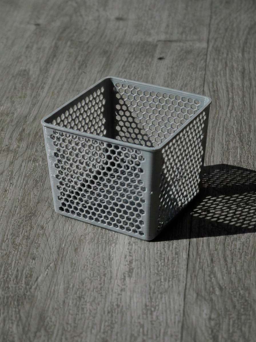 Miniatura 2 do modelo 3D 巨大可堆叠镂空收纳盒（310g，14.5h）