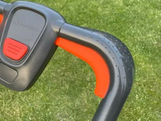 Gardena lawn mower PowerMax Li-18/32 handle