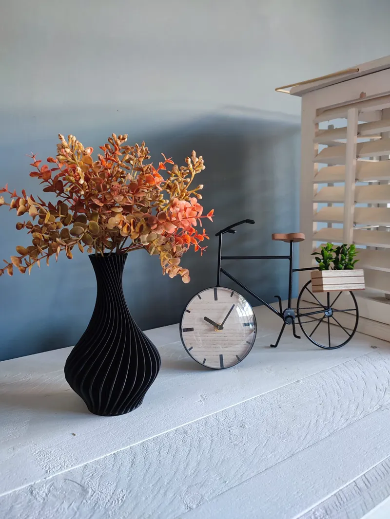 Stylish Spiral Vase