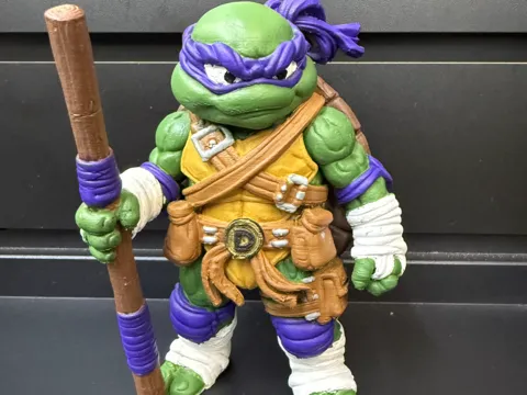Figura decorativa: TMNT Donnatello Donnie Chibi — referencia de MakerWorld