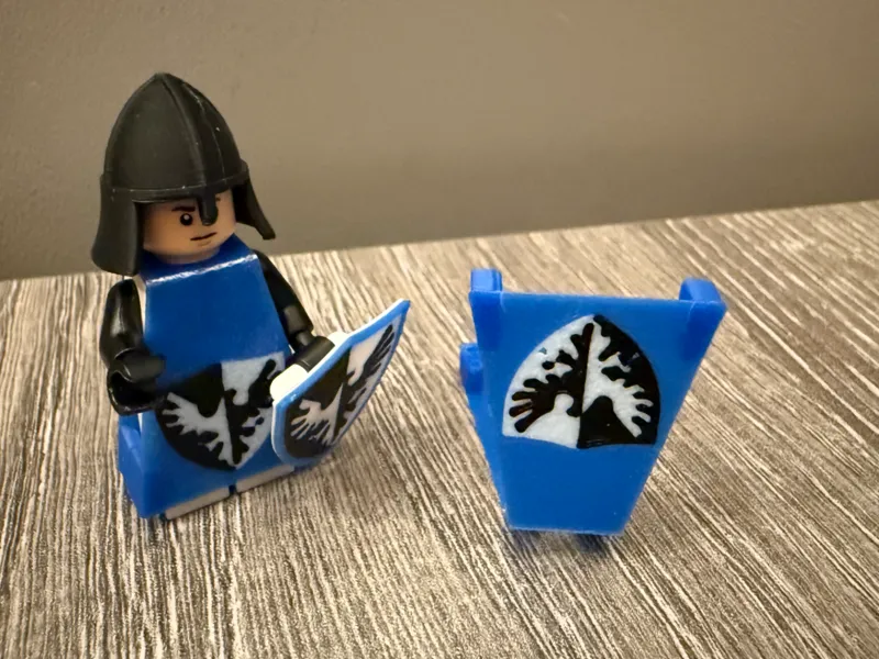 Minifigure Black Falcon Tabard