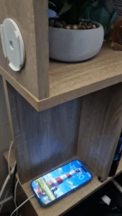 Magsafe detachable mount