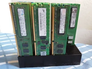 RAM HOLDER