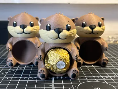 Otter Ferrero (praline holder)