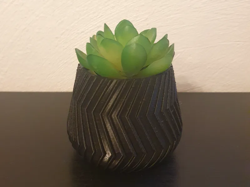 Zig-Zag Planter